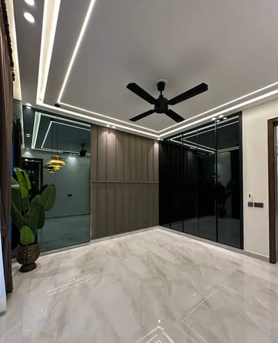 10 Marala Like Brand New House Available For Rent