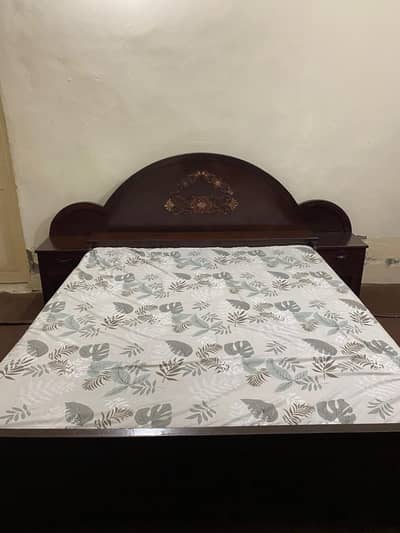 Heavy Sheesham Wood Bed