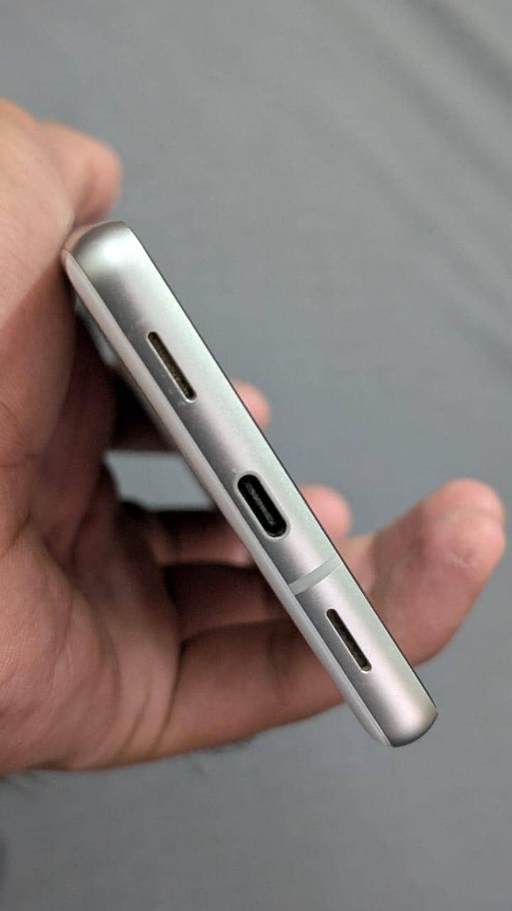 Google Pixel 7 A 4