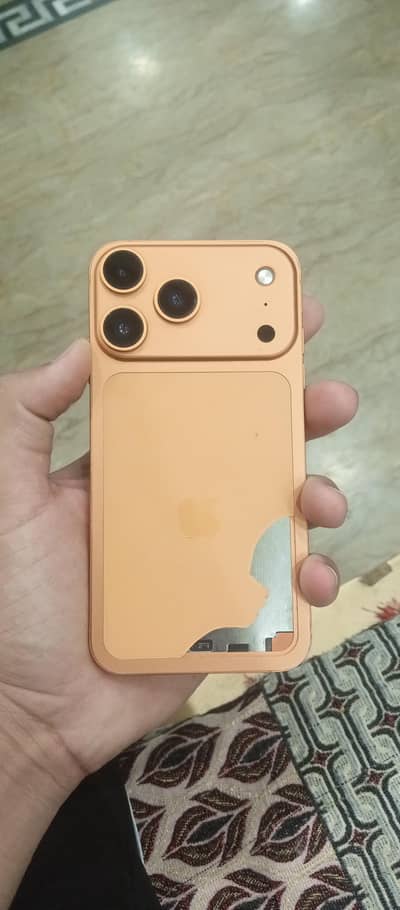 i phone xr 17 pro max