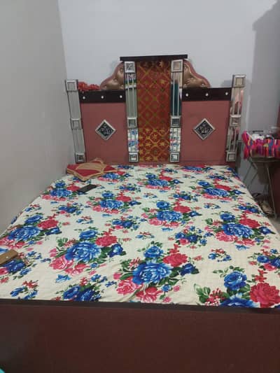 KING SIZE BED FOR SALE 15000