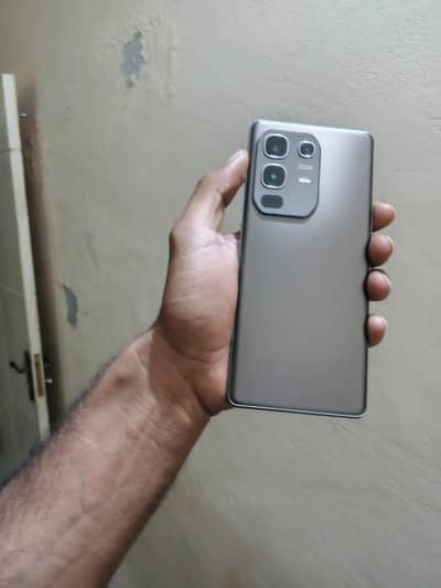 Infinix Note 50s 5G (16GB RAM / 256GB Storage)