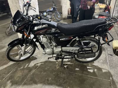 Suzuki GDS 110 condition 10 by 10 24 by 25