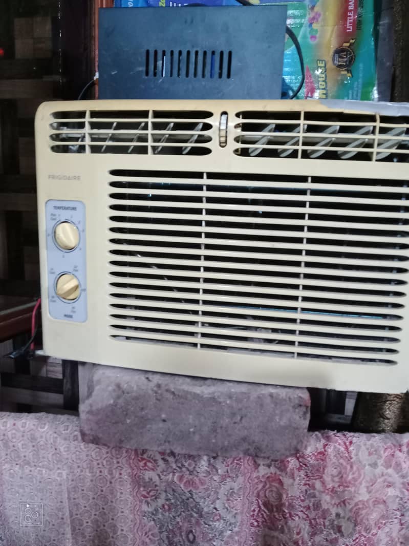 Window AC 0.5 ton 1