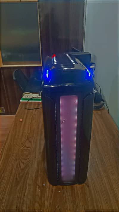 Gaming PC | i3 8th Gen | GTX 970 | 8GB Corsiar DDR4 | SSD | Gigabyte