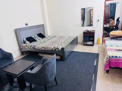 4 MARLA LOWER PORTION ALL FACILITIES AVAILABLE E. T. C.