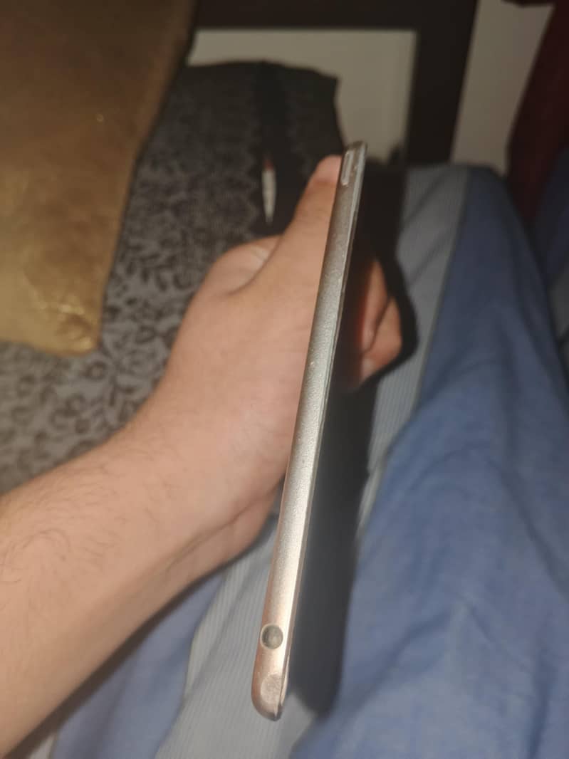 iphone mini 5 4