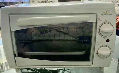 Black and deckers electric oven for urgent sale