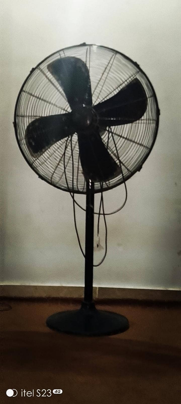 stand fan 0
