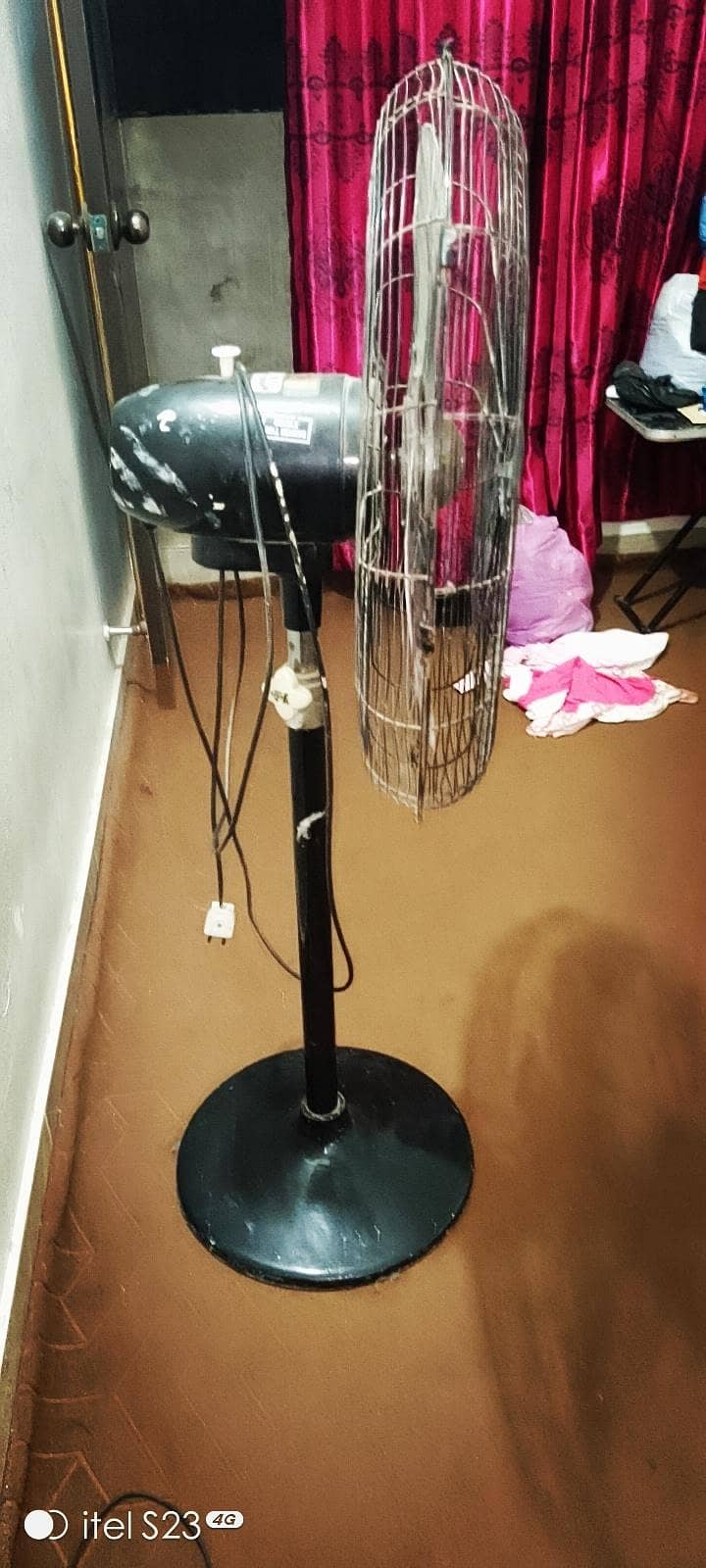 stand fan 1