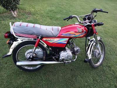 Honda CD 70 Model 2020 Lahore Registration LEM 4047