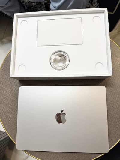MacBook Air M4 16/256 Just Box Open !