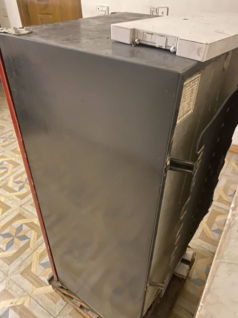 Dawlance refrigerator 1