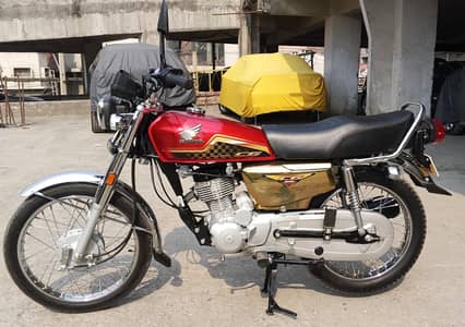 HONDA CG 125 GOLD EDITION MODEL 2024 ONLY 3700 KM DRIVEN