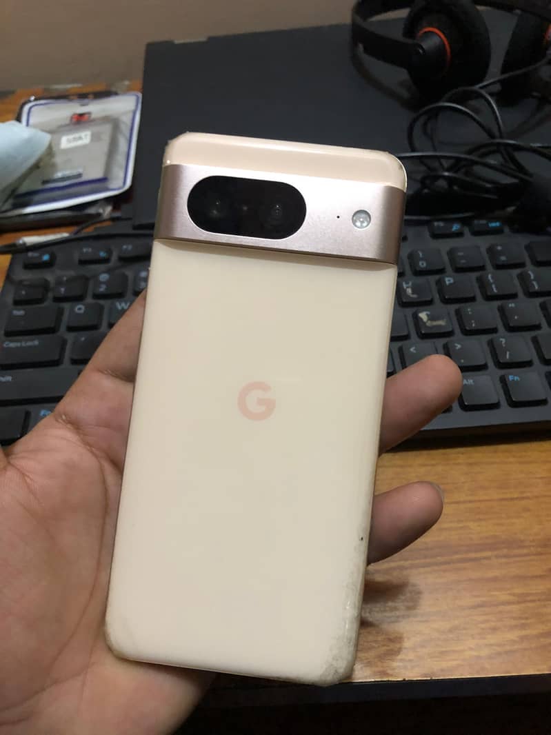 Google Pixel 8 5