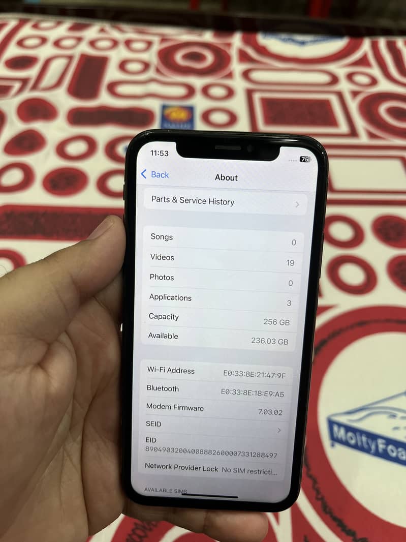 iPhone XS 3