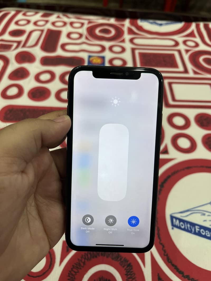 iPhone XS 4