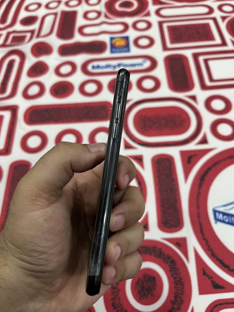 iPhone XS 5