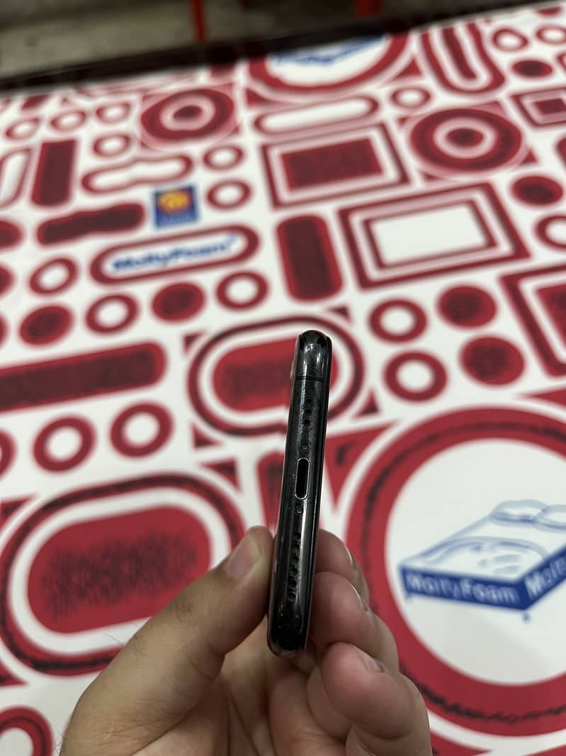 iPhone XS 9