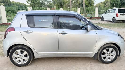 Suzuki Swift 1.3 DLX