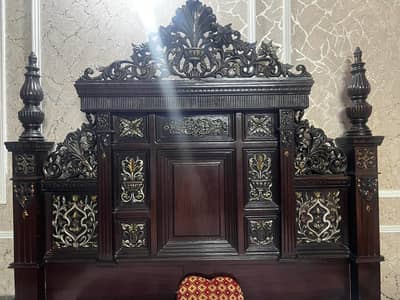wooden bed set