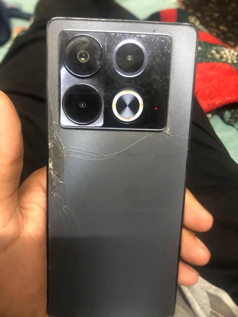 Infinix note 40 0