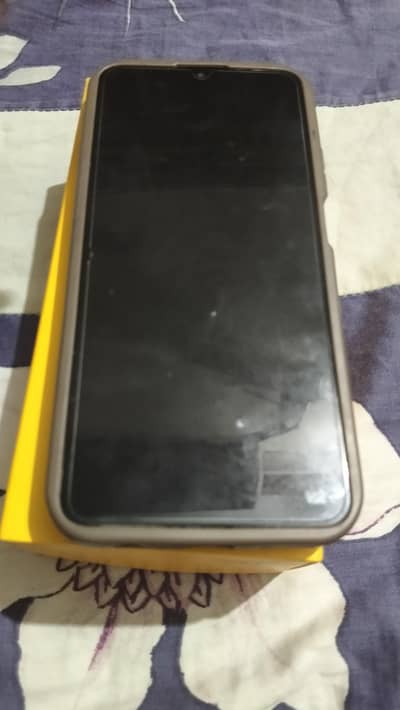 Realme Not 50 4/64  8 gb tak extendable memory Rs 15500