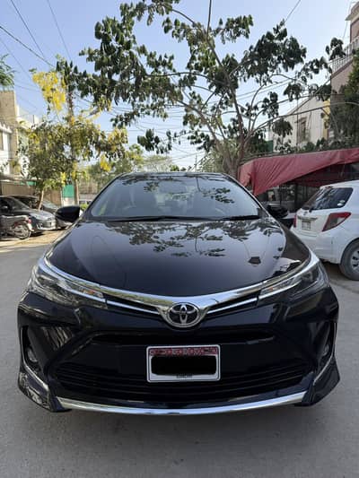 Toyata Grandy 1.8 Black Interior 2025