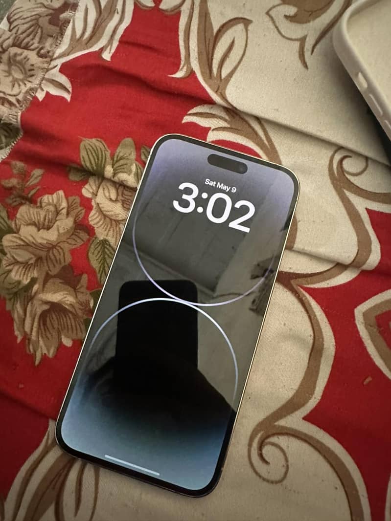 iPhone 14 pro max 2
