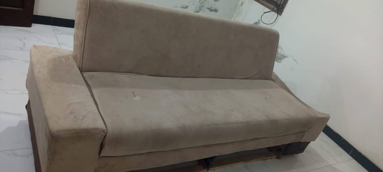 sofa comebed 1