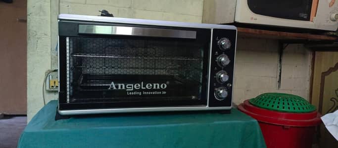 microwave oven