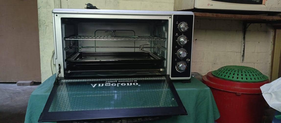 microwave oven 1