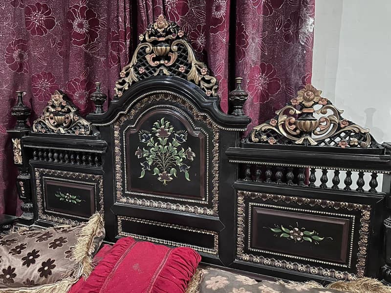 Wood bed  dressing 1