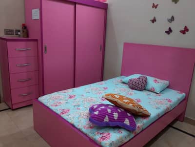 Bed wardrobe dresser and mirror with console