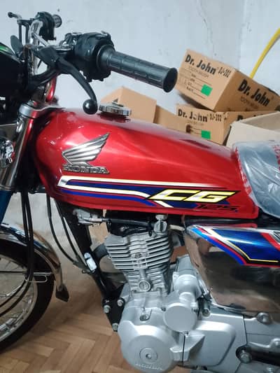 Honda 125 2024 model special edition excellent and original condition
