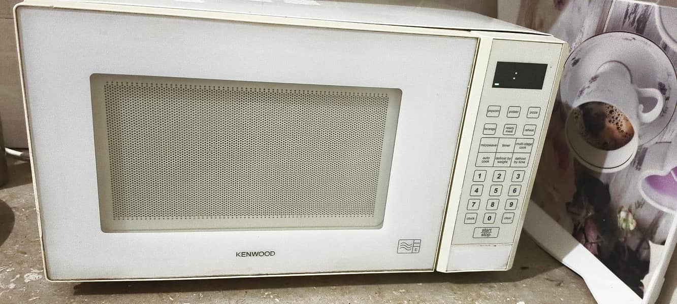 Kenwoos Microwave 1