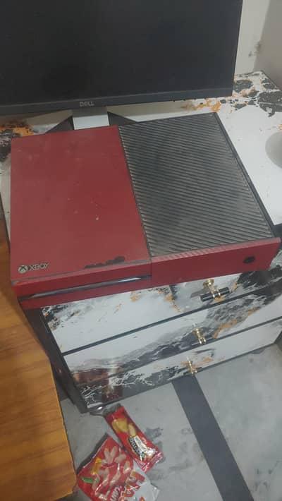 Xbox one  500 hard drive with controller