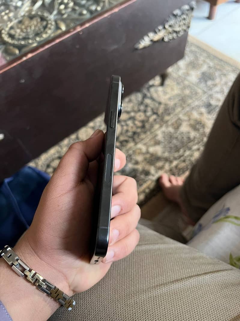 Iphone 15 pro max 1