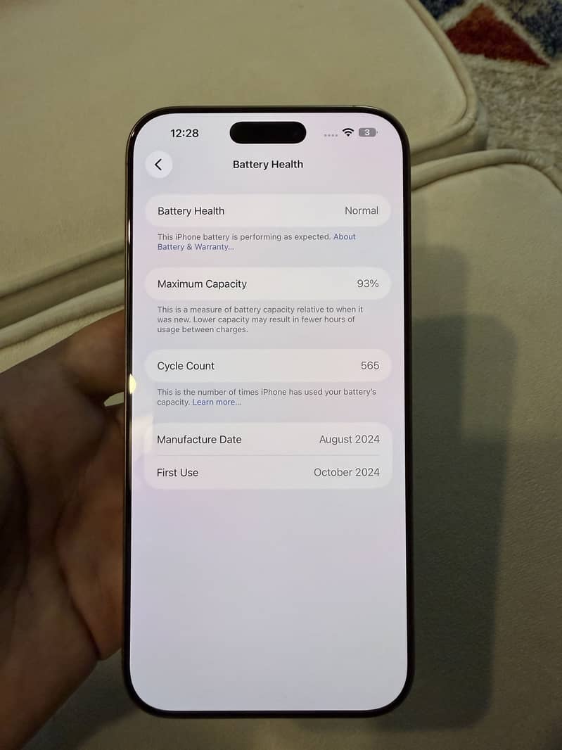 iPhone 16 pro max 4