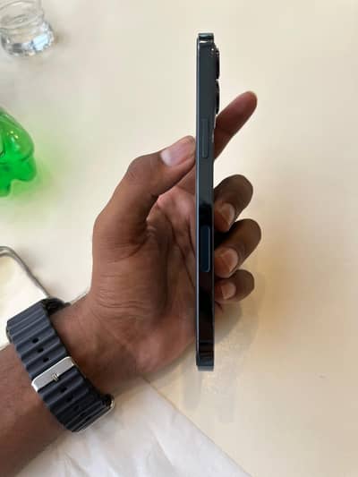 12 pro max, Factory unlock, exchange possible