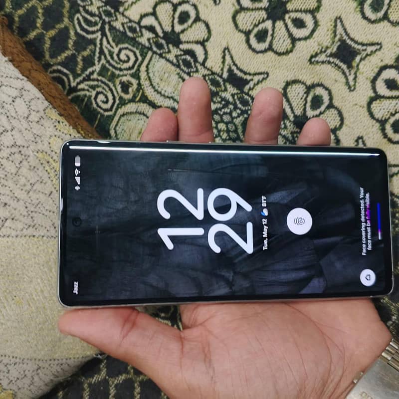 Goole Pixel 7 3