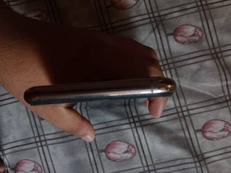 Iphone 11 pro max 2