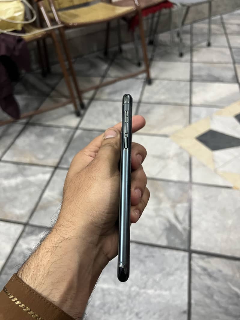 Iphone 11 pro max 1
