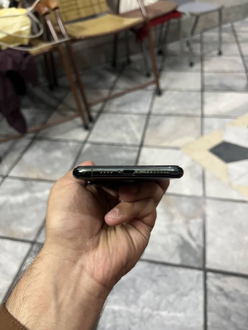 Iphone 11 pro max 3