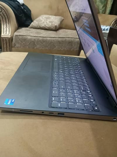 Dell Precision 7670 Work Station