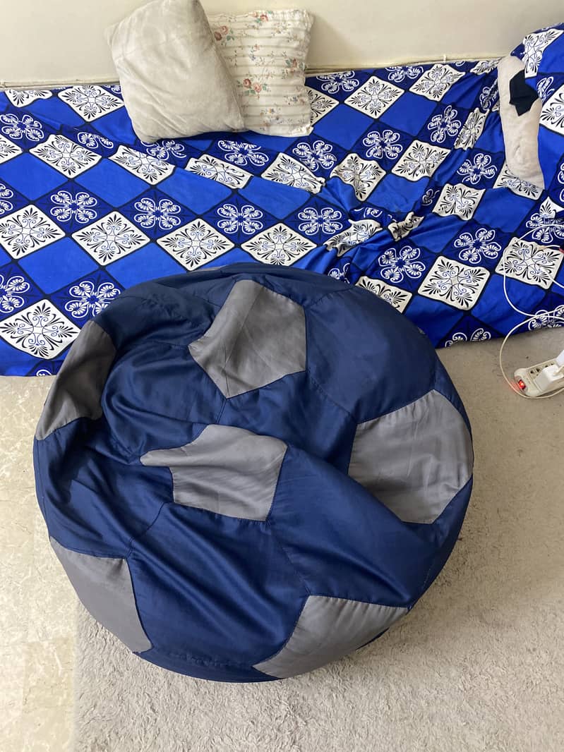 Bean bag 0
