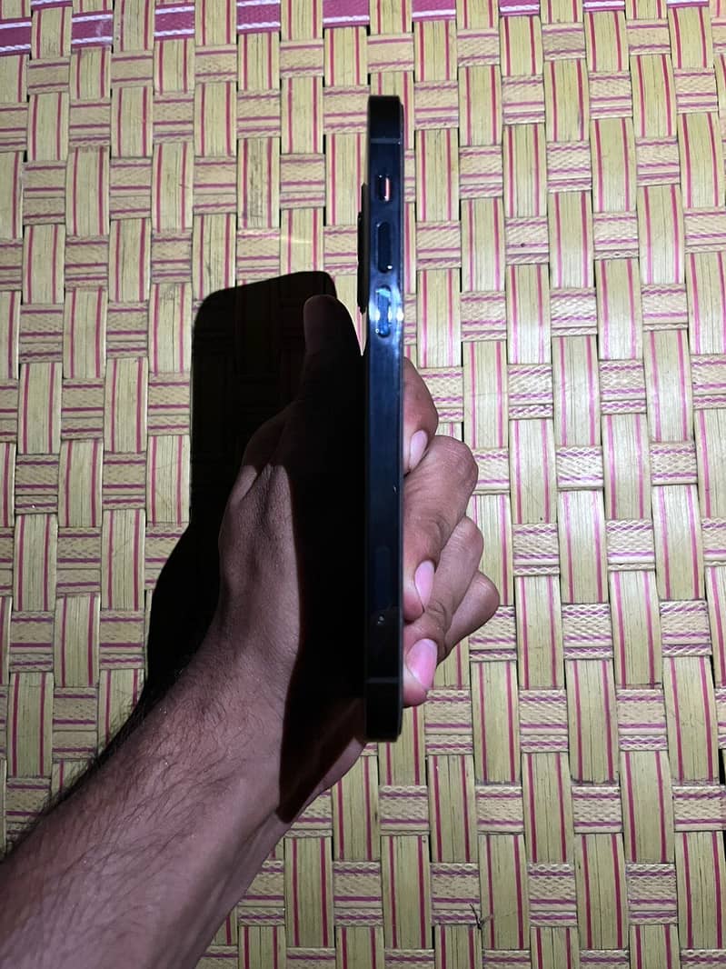 iPhone 12 pro 1