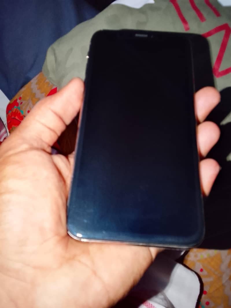 iphone xs 1