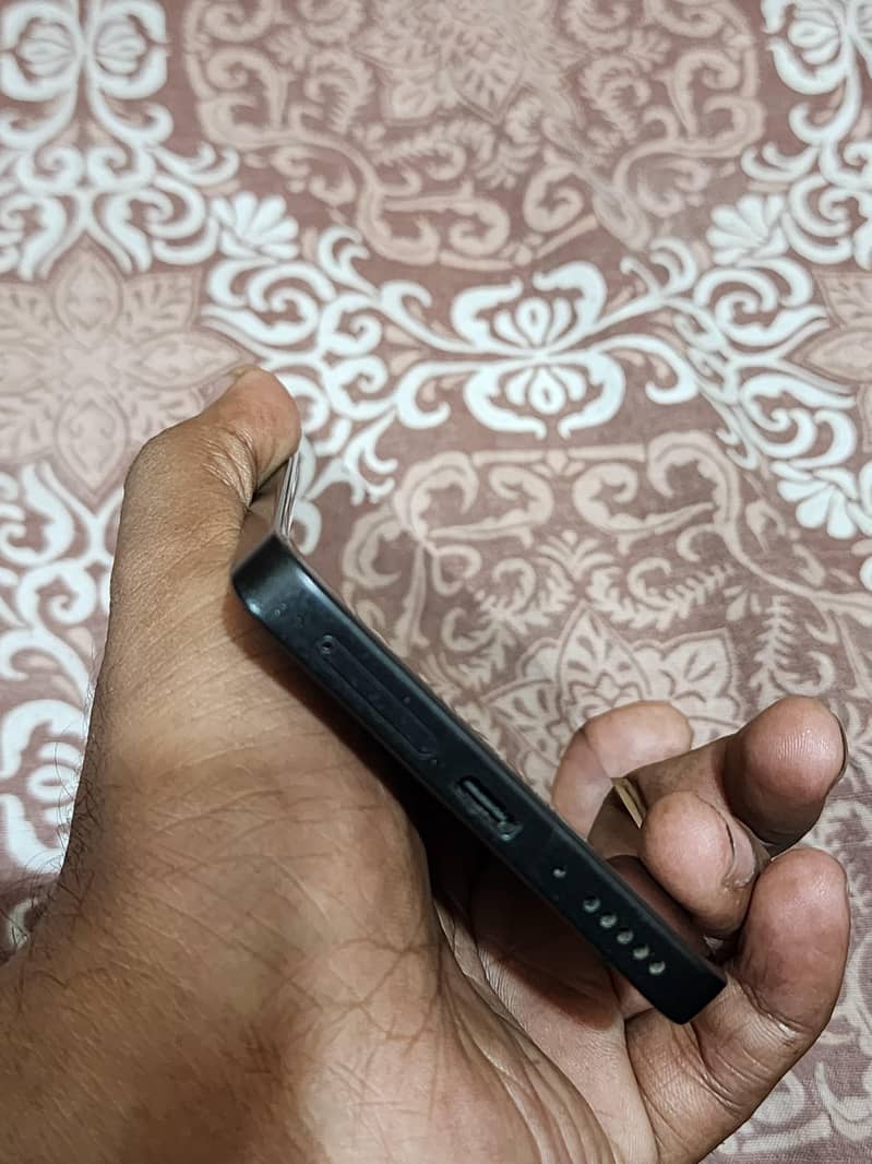 redmi note 13.8. . . . 256 8