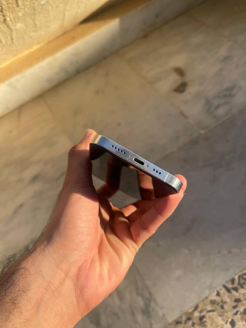 Iphone 12 Pro 4